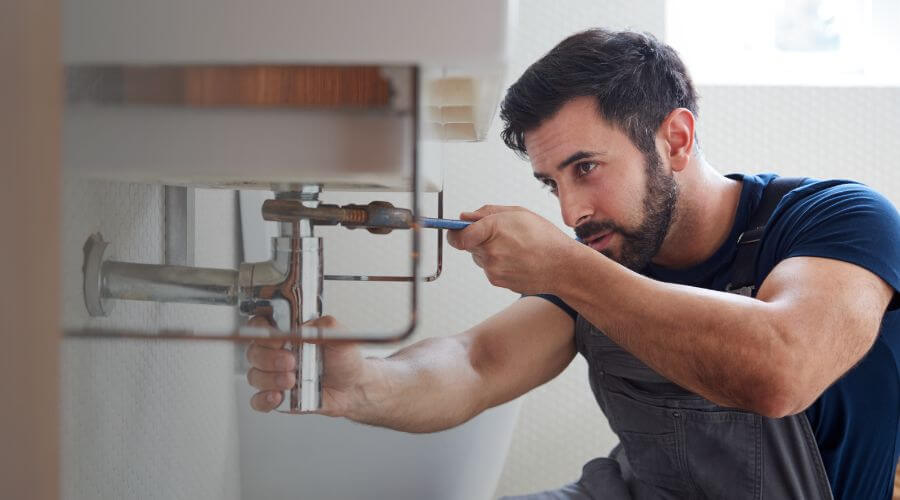 Local tankless water heater installation in Marietta, IL